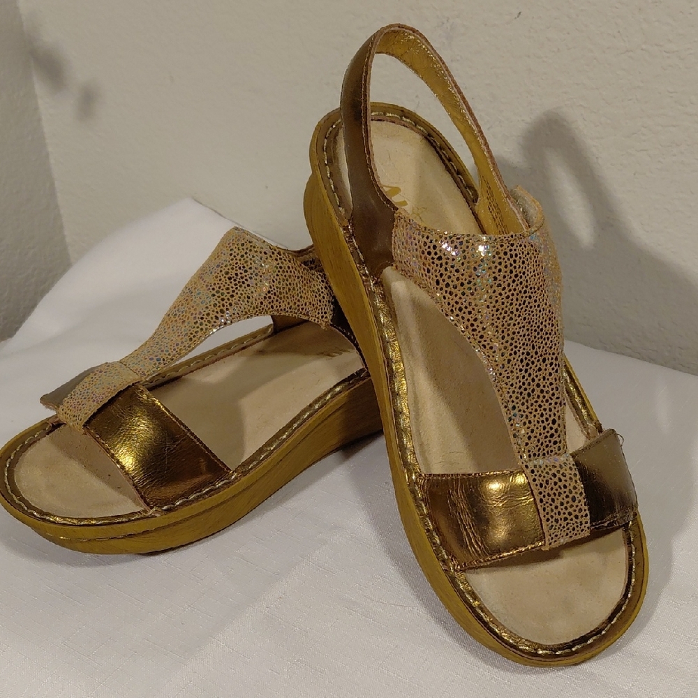 Alegria Kendra Gold Metallic Sandals